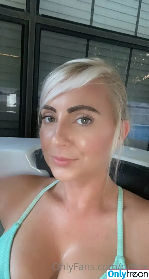 ddfox nude photo #0020 (ddfoxxmusic)