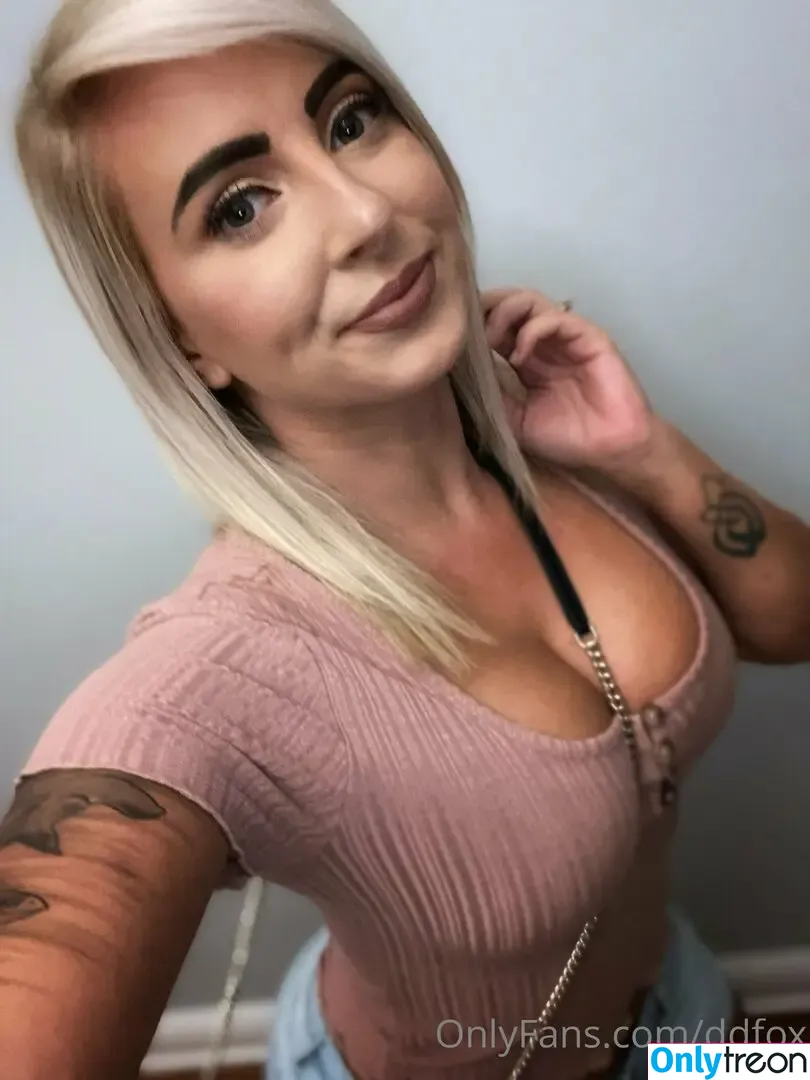 ddfox nude photo #0022 (ddfoxxmusic)