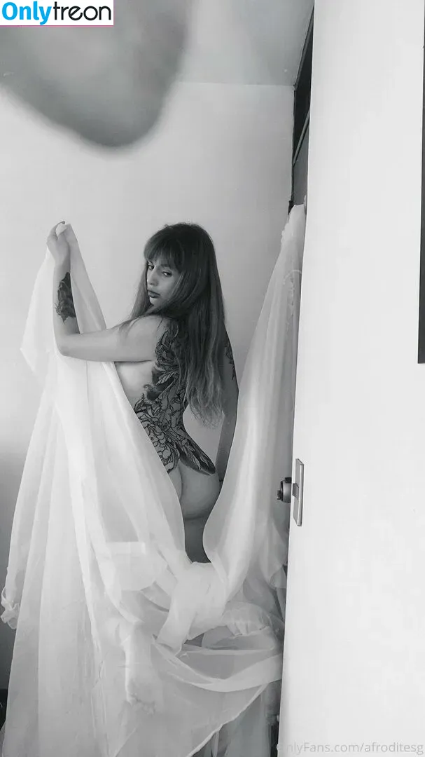 Dea Afrodite nude photo #0115 (afroditesg / dea.afrodite)
