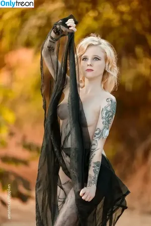 deathprincesses / death.princess / em_smilex nude photo #0004