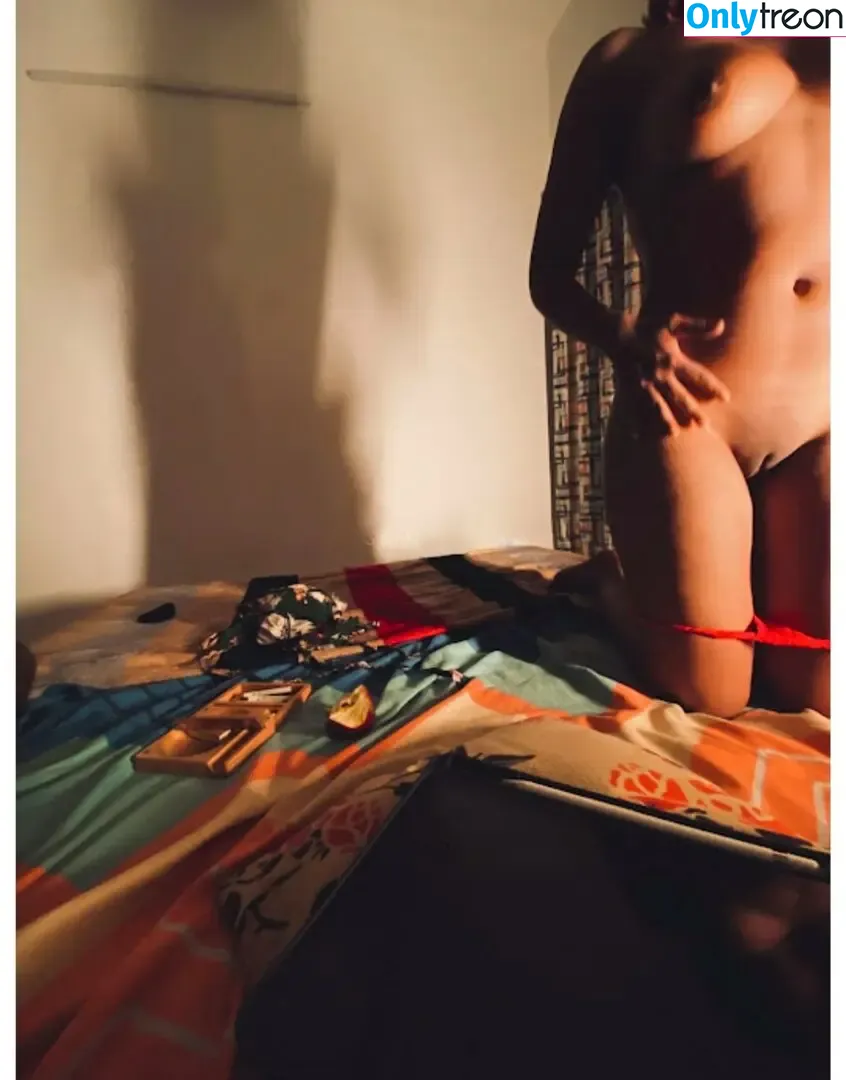 Debochan nude photo #0030 (__d.e.b.o.__ / deboramoon)