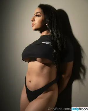 deediaz95 / deediaz95__ nude photo #0008