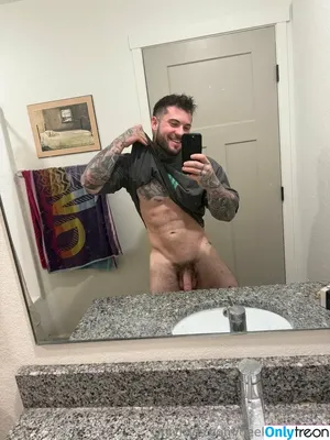 deek_aesthetic / derek.isthebae nude photo #0136
