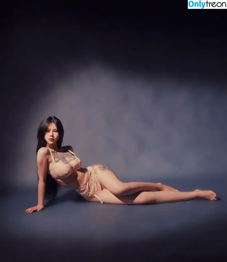 Deer_white nude photo #0298 (DeerWhite_ / deer_white_ / deerwhite)