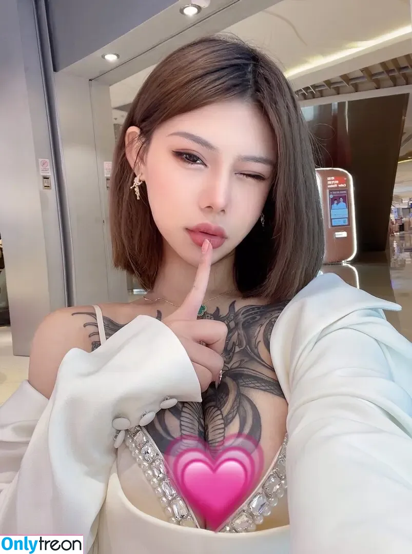 Deer_white nude photo #0422 (DeerWhite_ / deer_white_ / deerwhite)