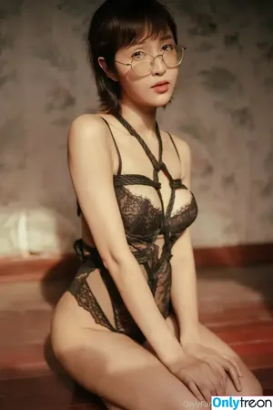 Deerlong / arisahomgroon nude photo #0194