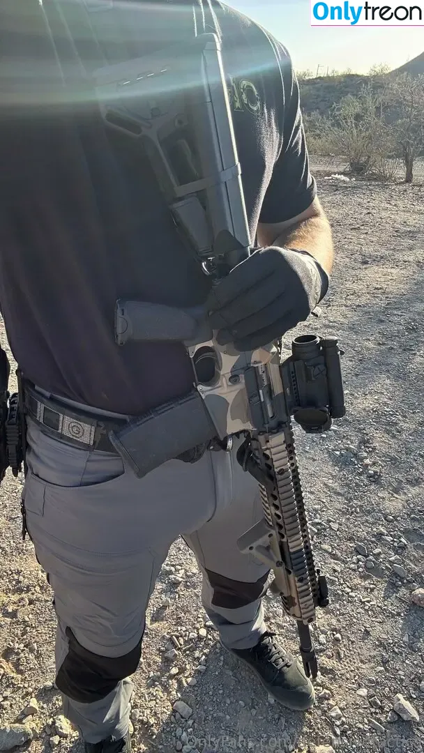 defensivetactics nude photo #0014 (defensivetacticspolice)