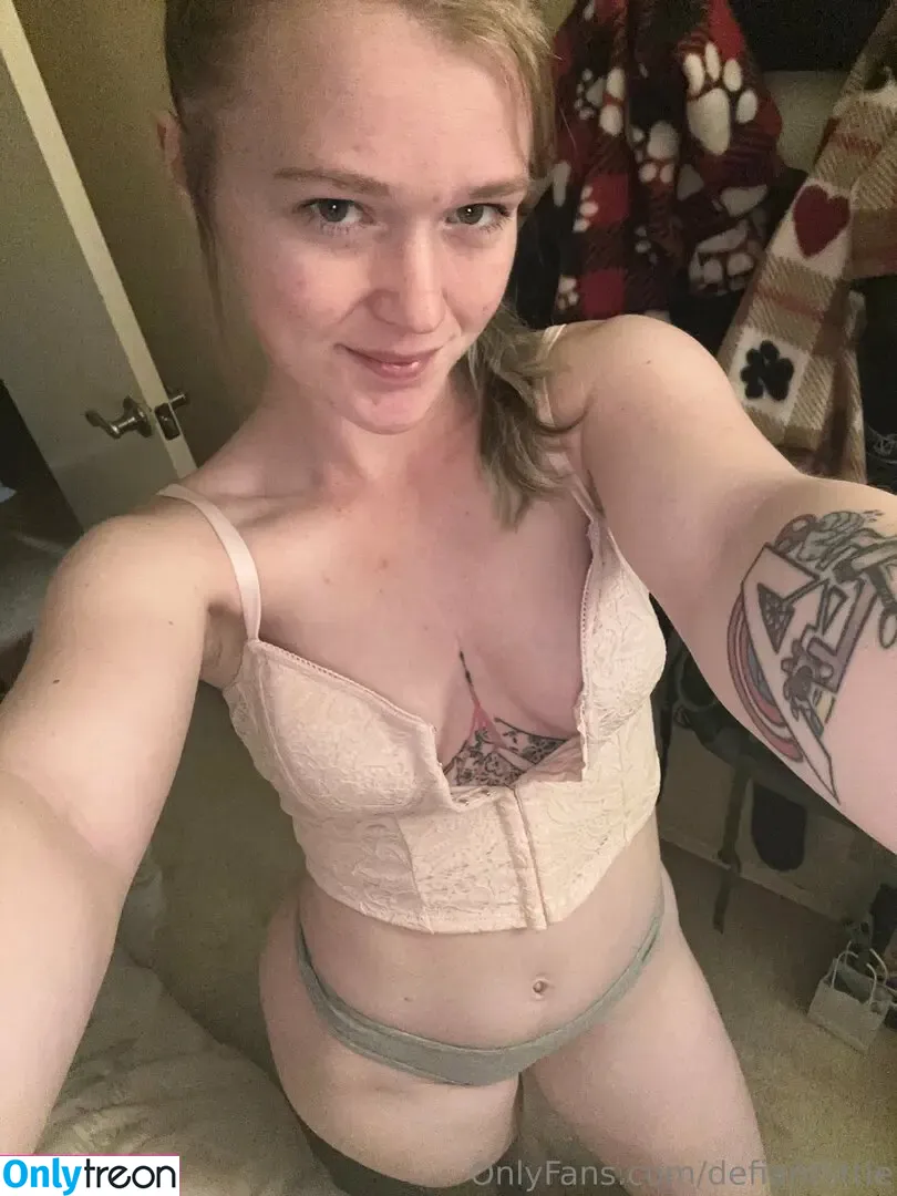 defiantlittle nude photo #0010 (defiant_little)