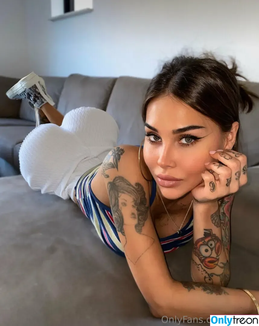 definy nude photo #0018 (elizabethdefiny)