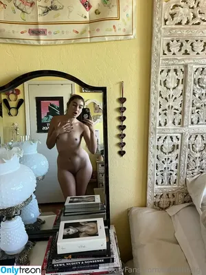 Delilah / Delilahraige / bugsanduggs nude photo #0193