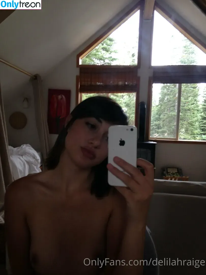 Delilah nude photo #0237 (Delilahraige / bugsanduggs)