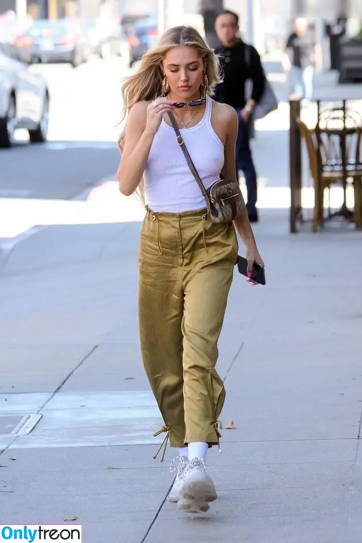 Delilah Hamlin nude photo #0253 (Delilah Hamlin)