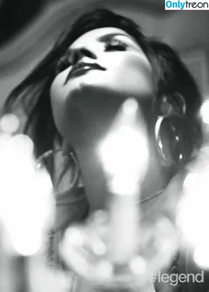 Demi Lovato / ddlovato nude photo #0217