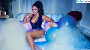 Demi Lovato / ddlovato nude photo #0254
