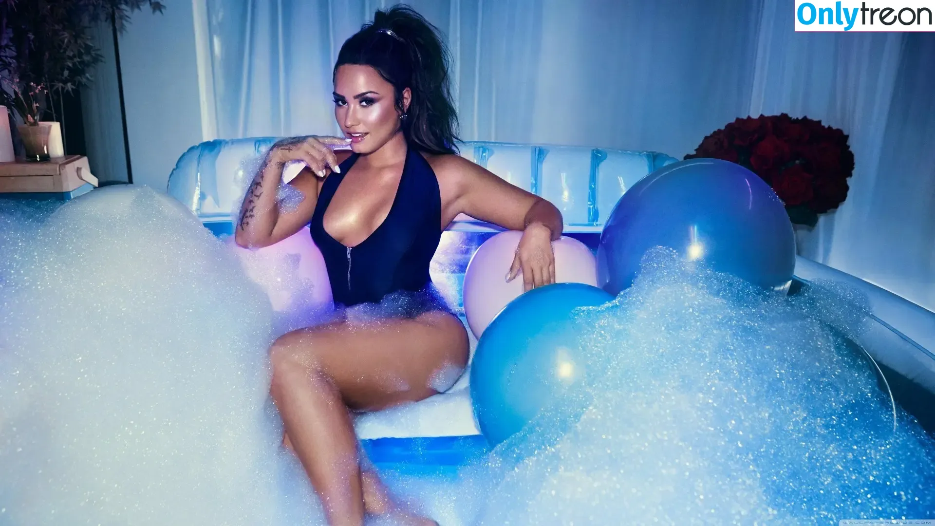 Demi Lovato nude photo #0254 (ddlovato)