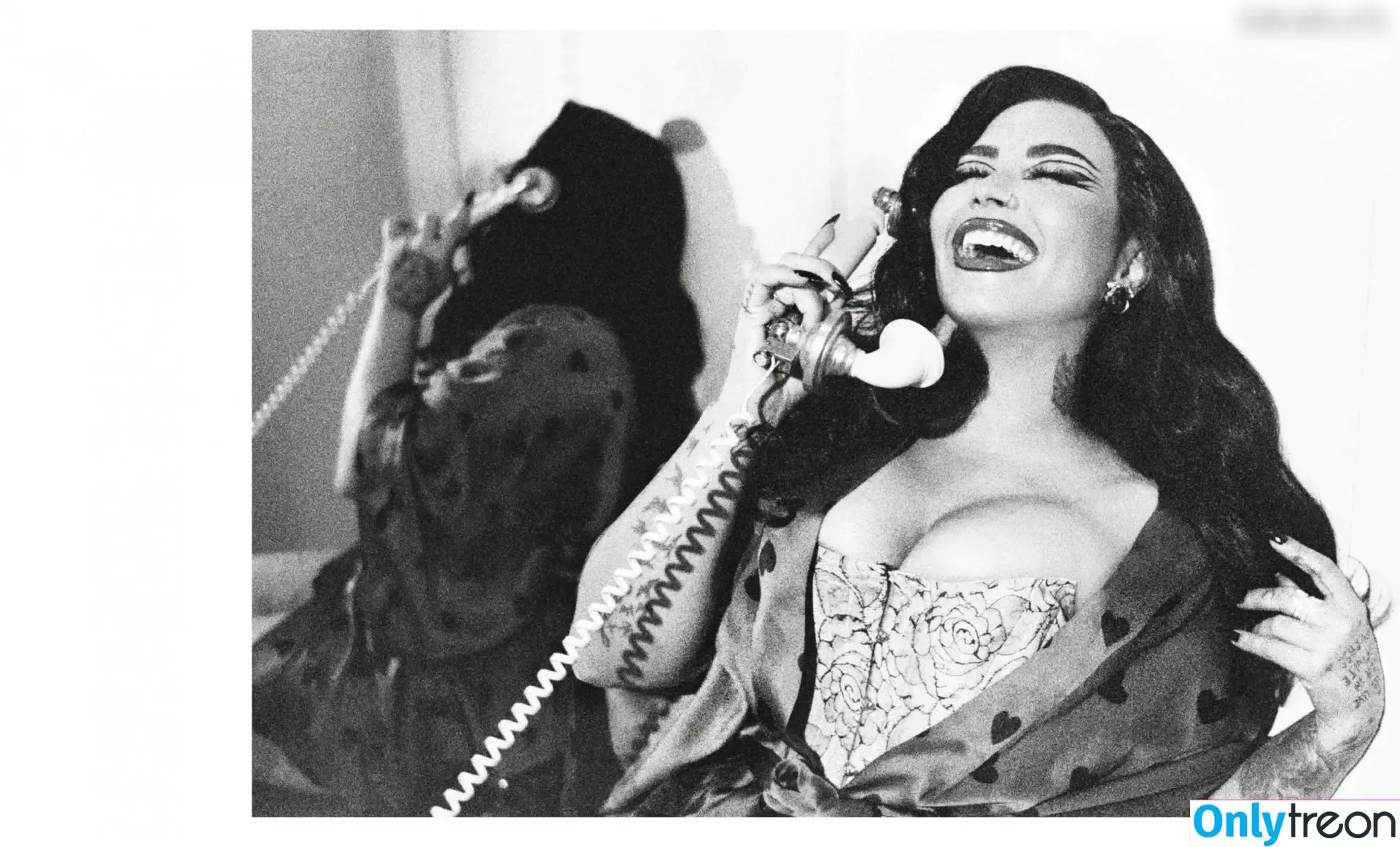 Demi Lovato nude photo #0405 (ddlovato)