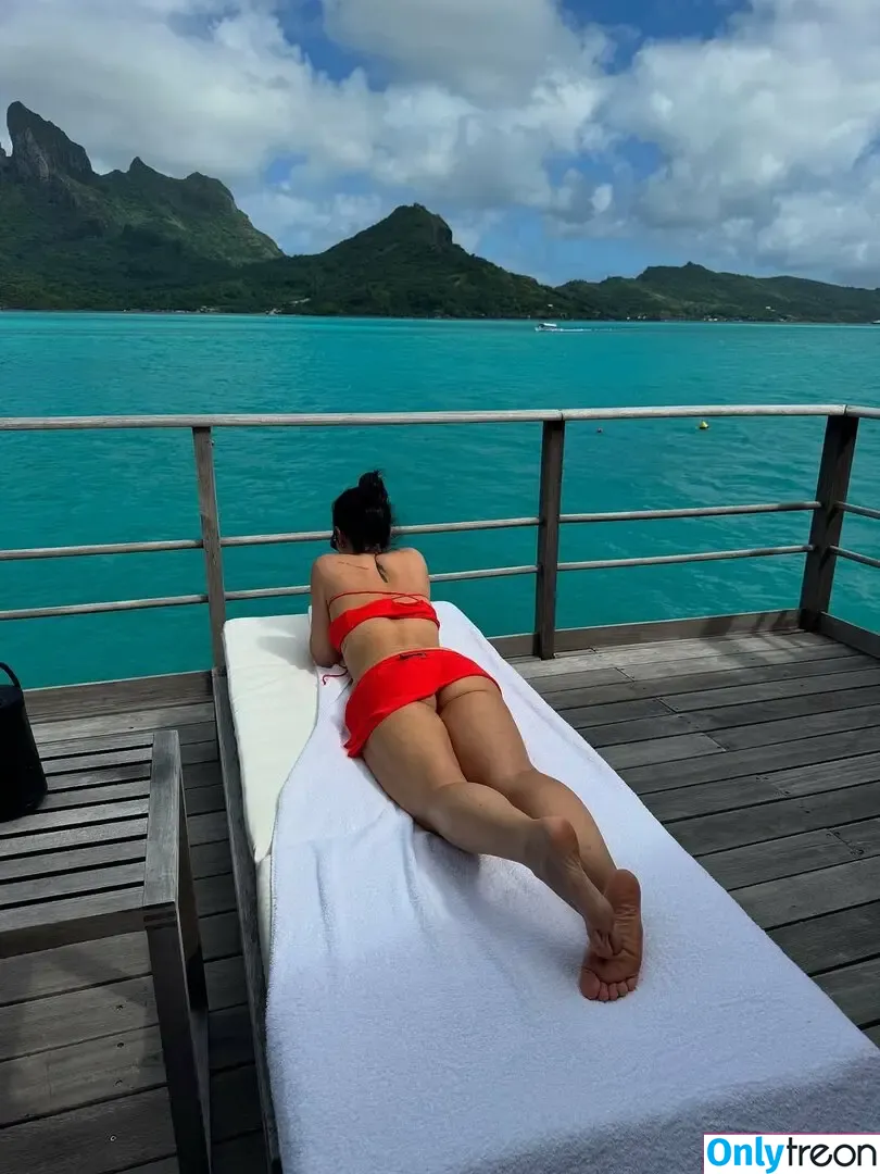 Demi Lovato nude photo #0968 (ddlovato)
