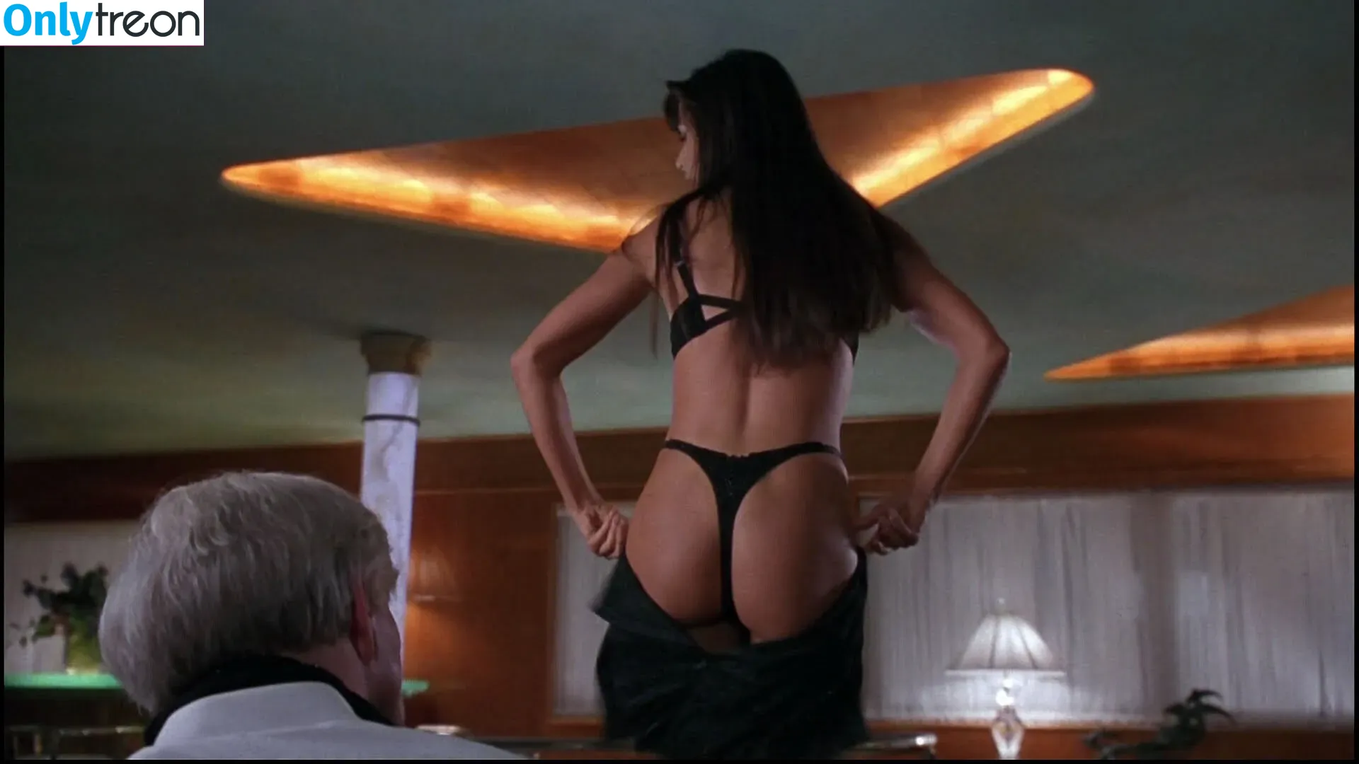Demi Moore nude photo #0024 (demimoore / justdemi / kyliedemi)