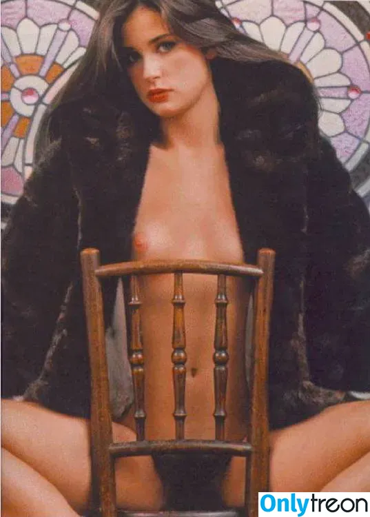 Demi Moore nude photo #0047 (demimoore / justdemi / kyliedemi)