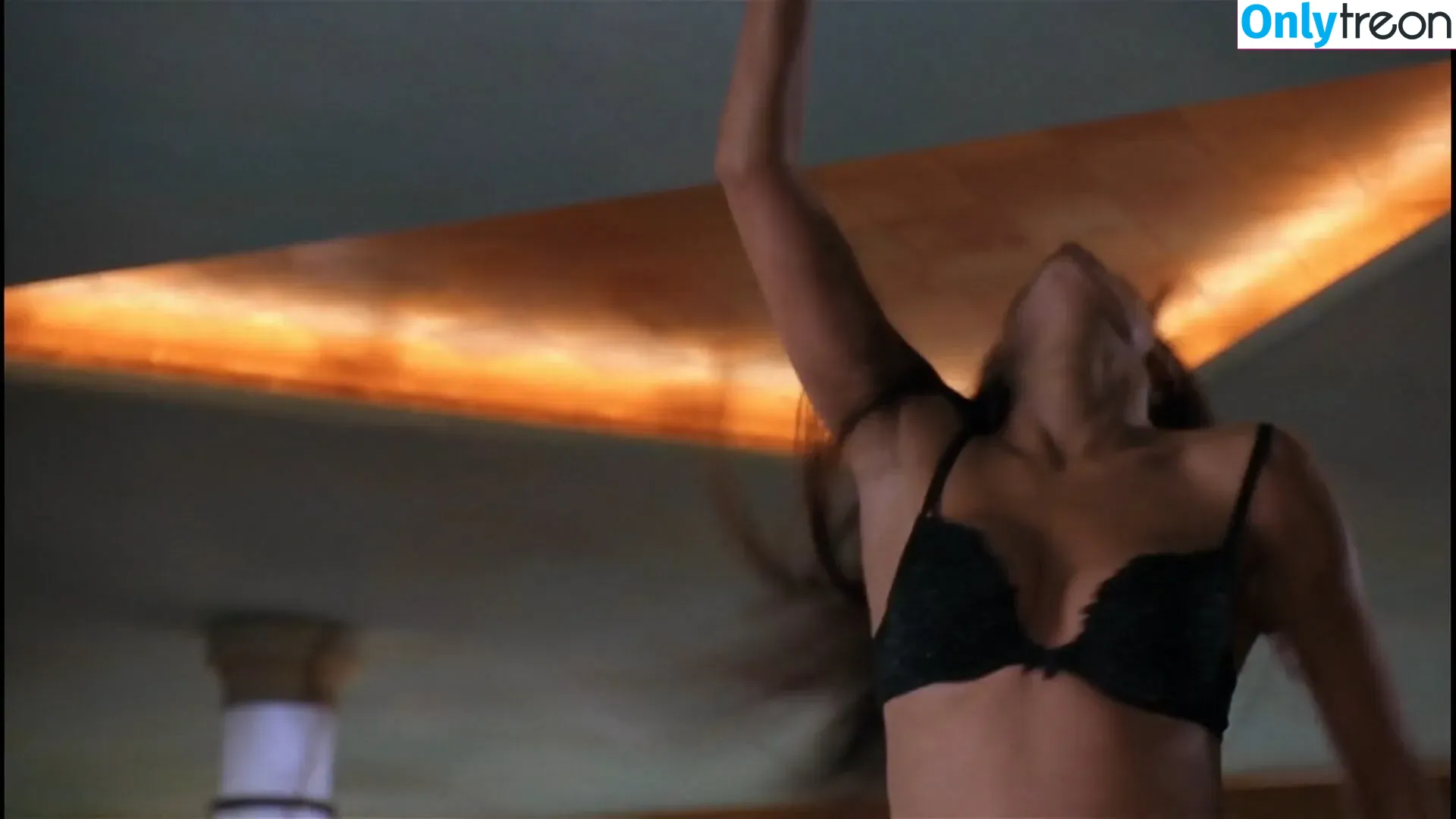 Demi Moore nude photo #0186 (demimoore / justdemi / kyliedemi)