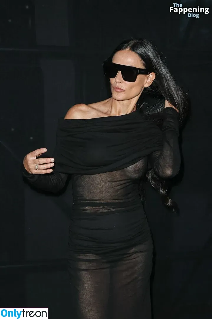 Demi Moore nude photo #0200 (demimoore / justdemi / kyliedemi)