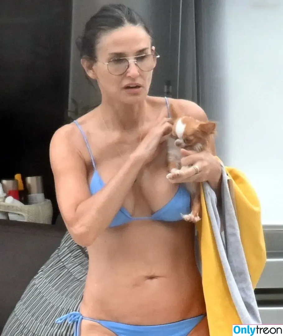 Demi Moore nude photo #0385 (demimoore / justdemi / kyliedemi)