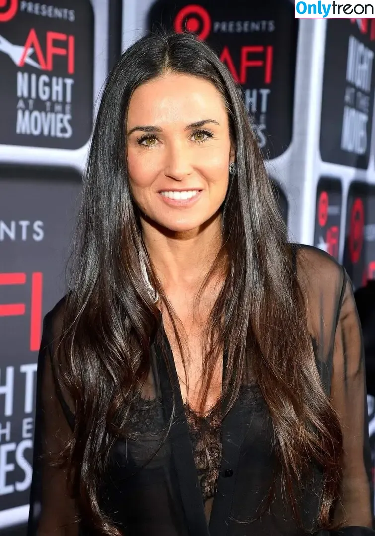 Demi Moore nude photo #0525 (demimoore / justdemi / kyliedemi)