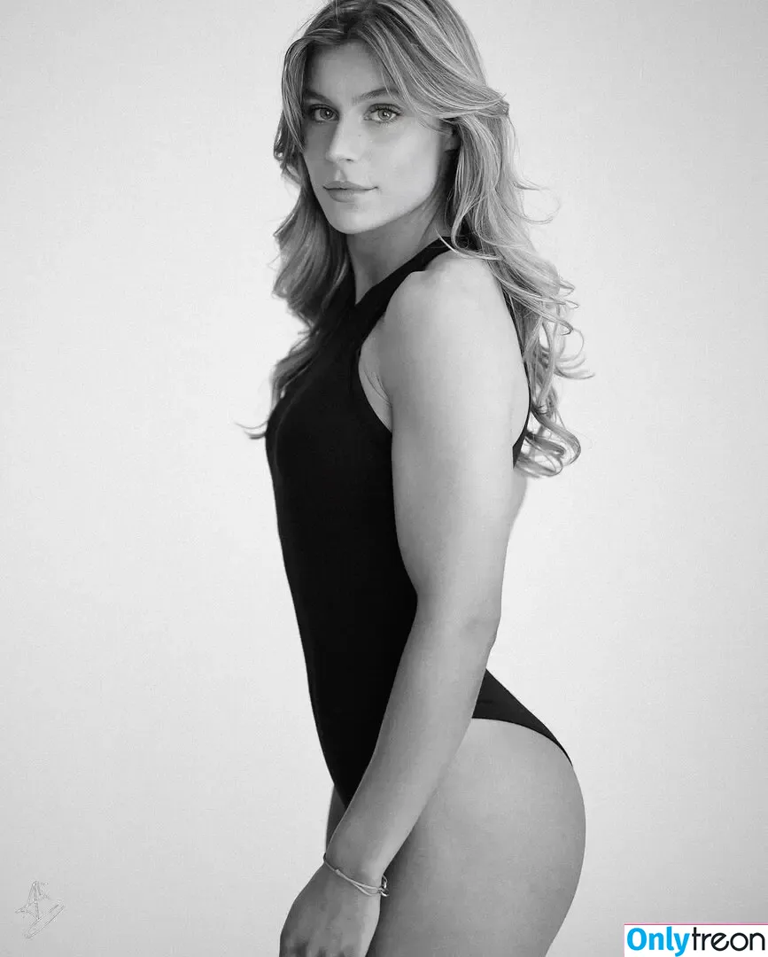 Demi Van Den Wildenberg nude photo #0059 (_demivdw)