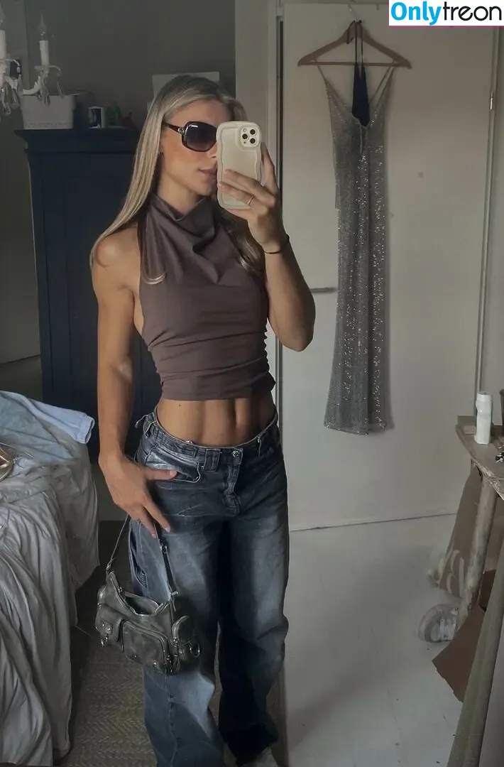 Demi Van Den Wildenberg nude photo #0094 (_demivdw)