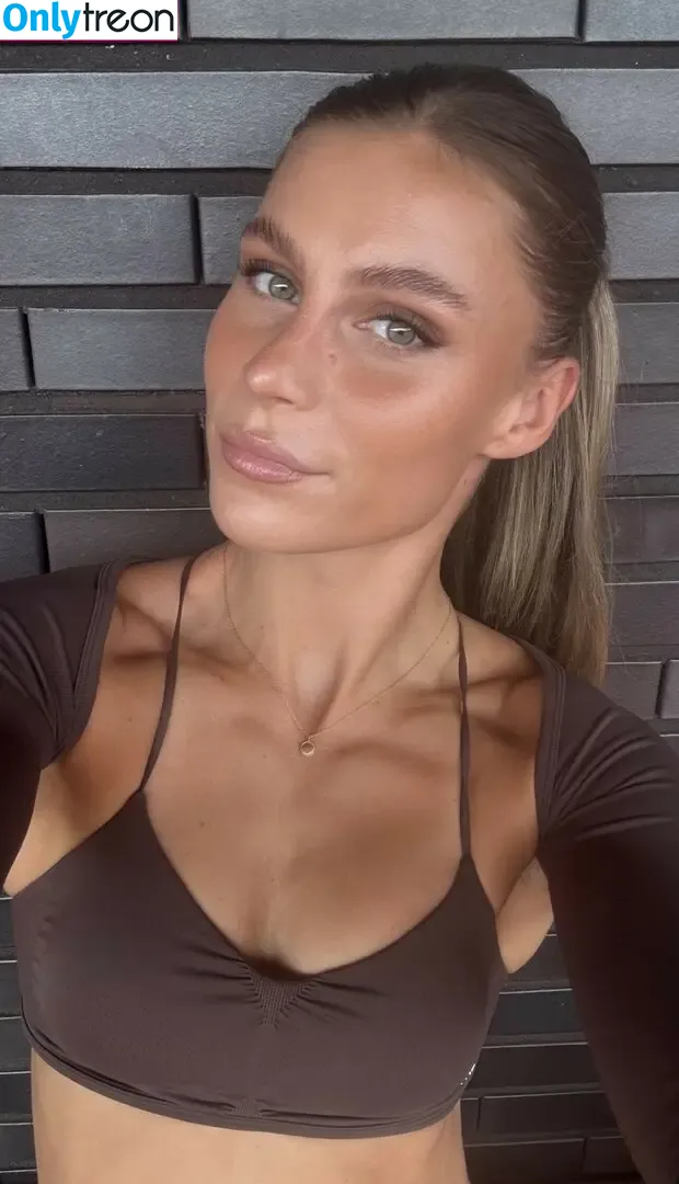 Demi Van Den Wildenberg nude photo #0149 (_demivdw)