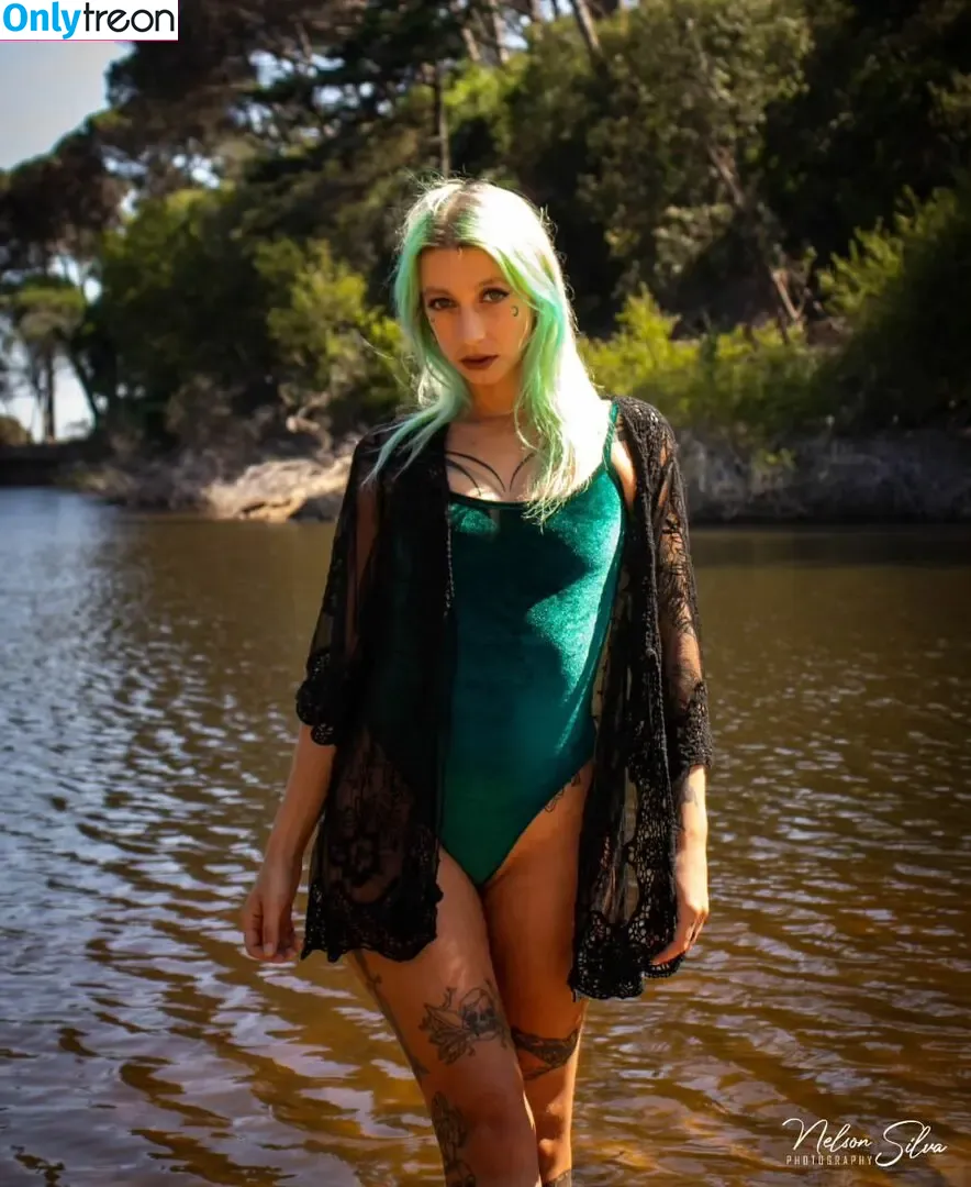 demonia_sg nude photo #0017 (demonia___altmodel)