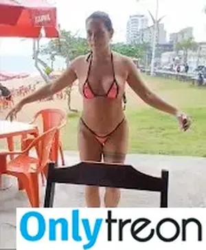 Denise Romualdo / denises.romualdo nude photo #0008