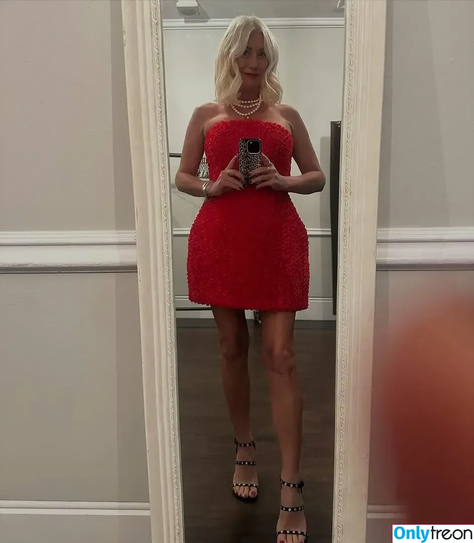 Denise Van Outen nude photo #0461 (vanouten_denise)