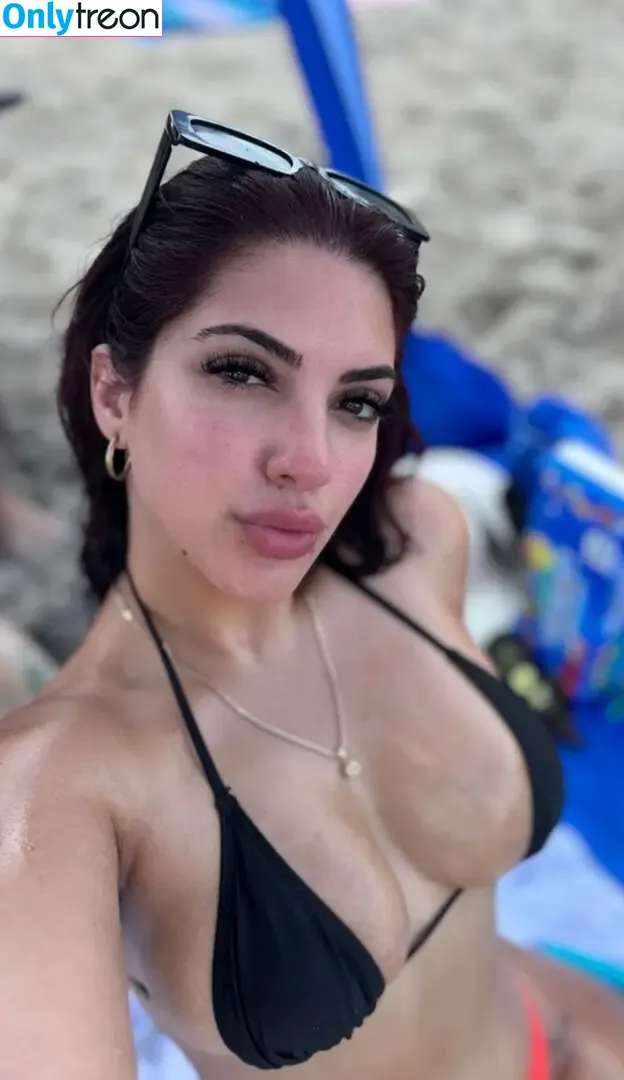 Denisse Linares nude photo #0004 (Denisselinares__ / denisselinares)