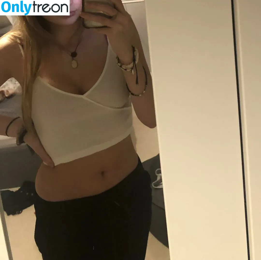 Depop Wins nude photo #0116 (depop)