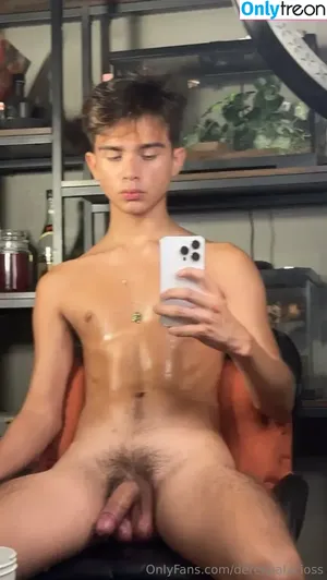  nude photo #0004