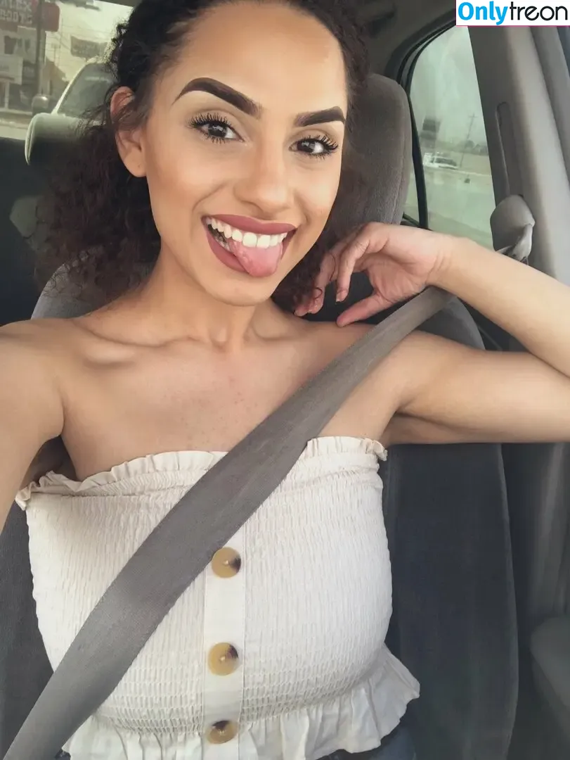 Desire Negro nude photo #0010 (desi.negro / desireangelita / desireeblack666)