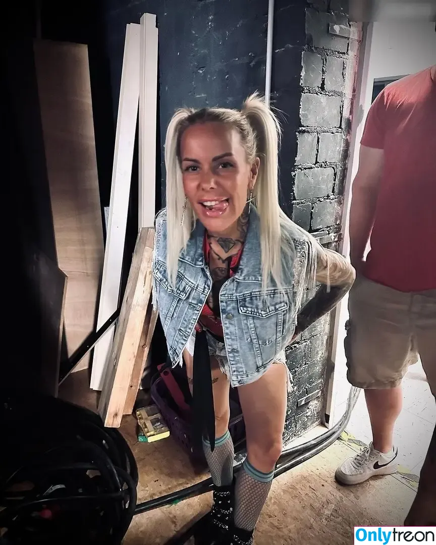 Desiree Hansen nude photo #0008 (miss.sugar.offiziell / rtlzwei)