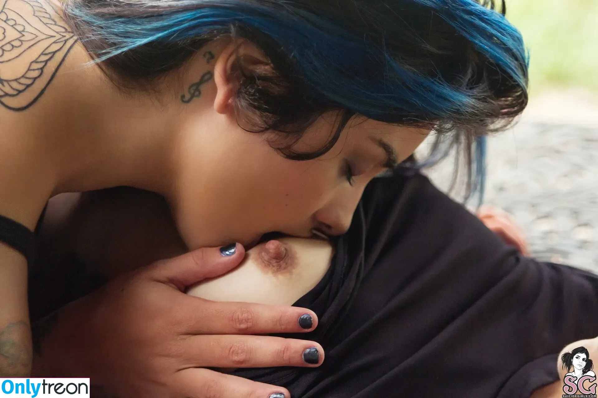 Deskicio Suicide nude photo #0668 (Deskicio Suicide)