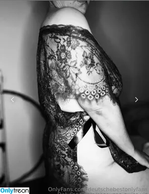 deutschebestonlyfans / germanysbest nude photo #0037