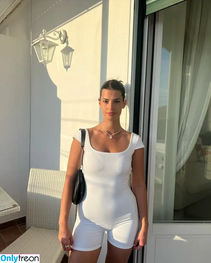 Develique nude photo #0126 (Develiquee / angelique_nk)