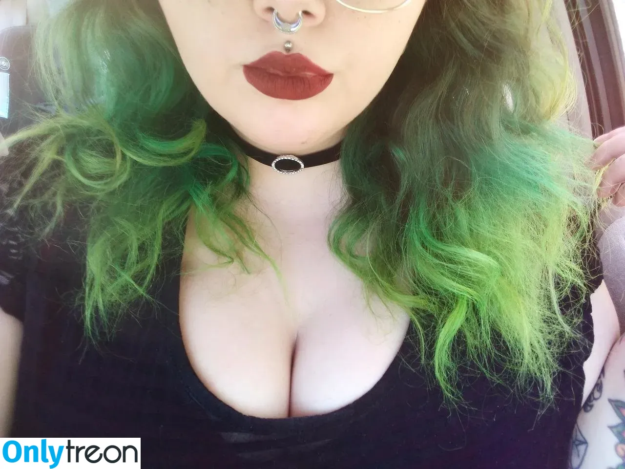 Devilbabyblues nude photo #0003 (Devilbabyblues)