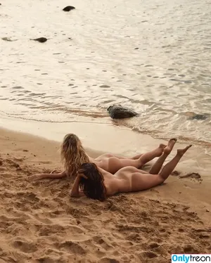 Devin Brugman / Natasha Oakley / devinbrugman nude photo #0001