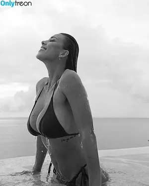 Devin Brugman / Natasha Oakley / devinbrugman nude photo #0315