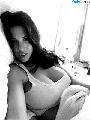 Devin Brugman / Natasha Oakley / devinbrugman nude photo #0589