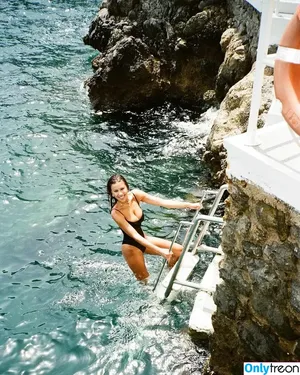 Devin Brugman / Natasha Oakley / devinbrugman nude photo #0725
