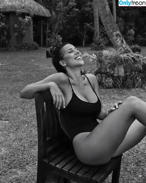 Devin Brugman / Natasha Oakley / devinbrugman nude photo #0760
