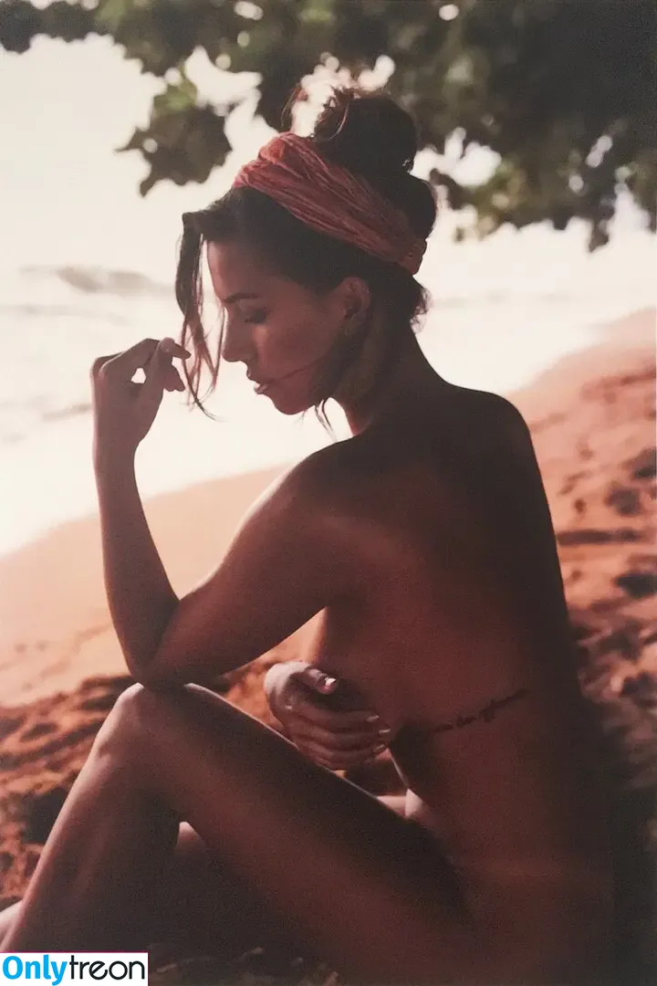 Devin Brugman nude photo #0598 (Natasha Oakley / devinbrugman)