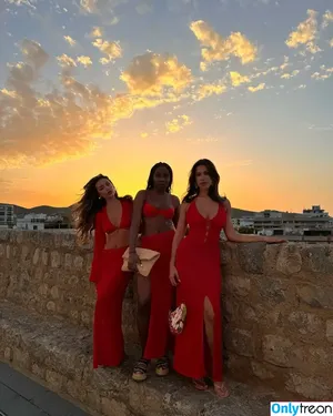 Devin Brugman / Natasha Oakley / devinbrugman nude photo #1033