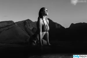 Devin Brugman / Natasha Oakley / devinbrugman nude photo #1052
